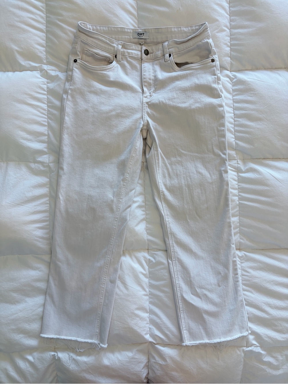 Oat New York Women's White Straight-Leg Jeans